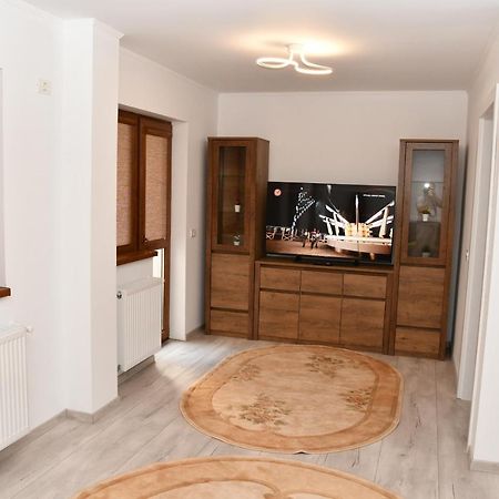 Toporasi Apartament Appartement Craiova Buitenkant foto