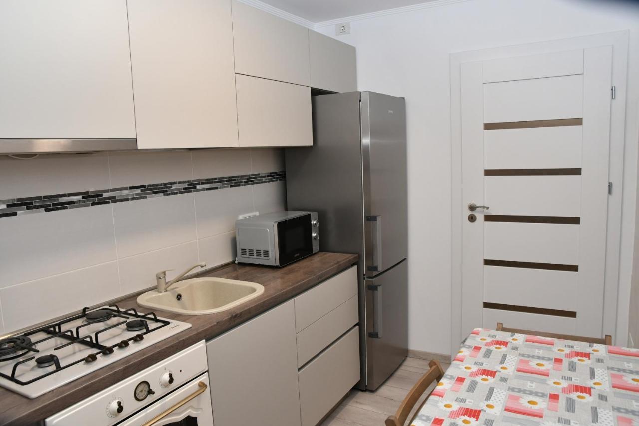 Toporasi Apartament Appartement Craiova Buitenkant foto